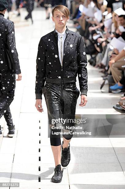 Model walks the runway during the Masatomo fashion show at Paris Fashion Week Menswear Spring/Summer 2010 at Hotel Saint-James & Albany on June 28,...