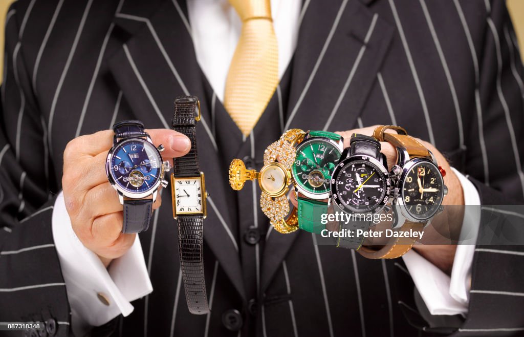 BLACK MARKET TRADER SELLING STOLEN WATCHES