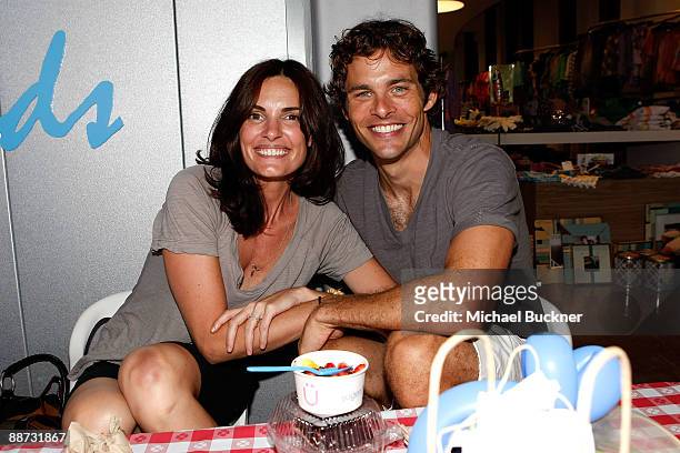 Host/actor James Marsden and wife Lisa Linde attend the EB Medical Research Foundation picnic presented by Sinupret for Kids and Yogen Fruz held at...