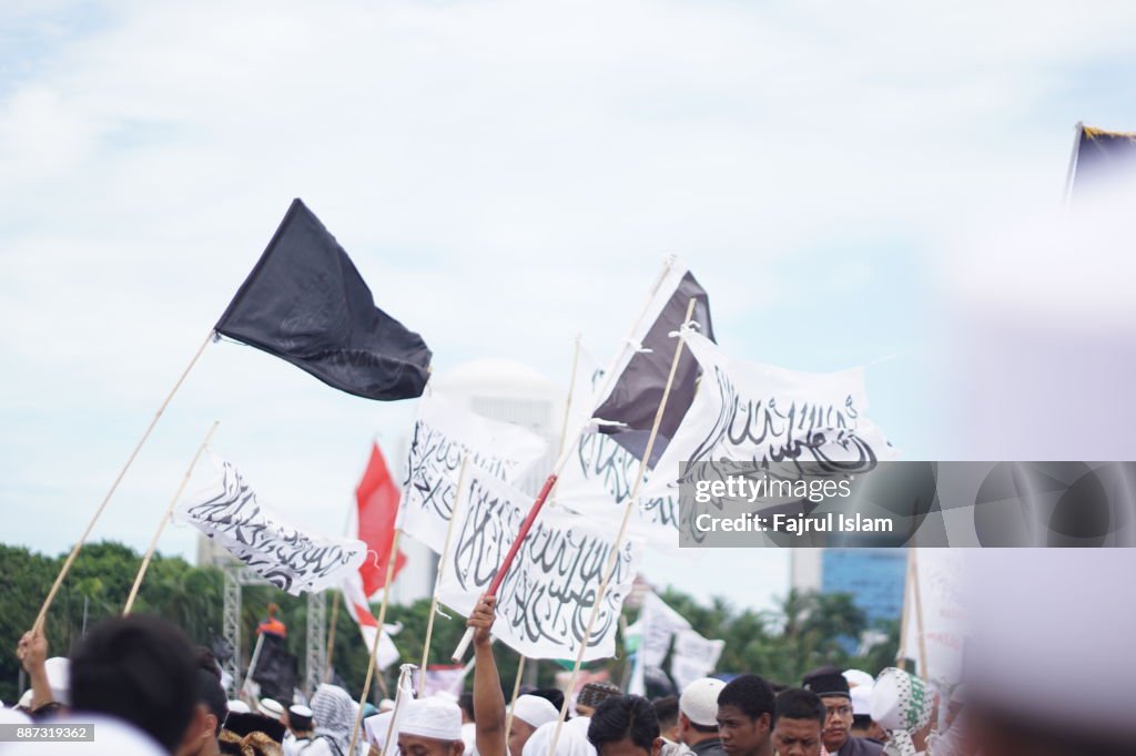 Tauheed Flag Tauhid Or Islamic Flags High-Res Stock Photo - Getty Images