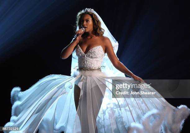 Singer Beyonce onstage at the 2009 BET Awards at the Shrine Auditorium on June 28, 2009 in Los Angeles, California.