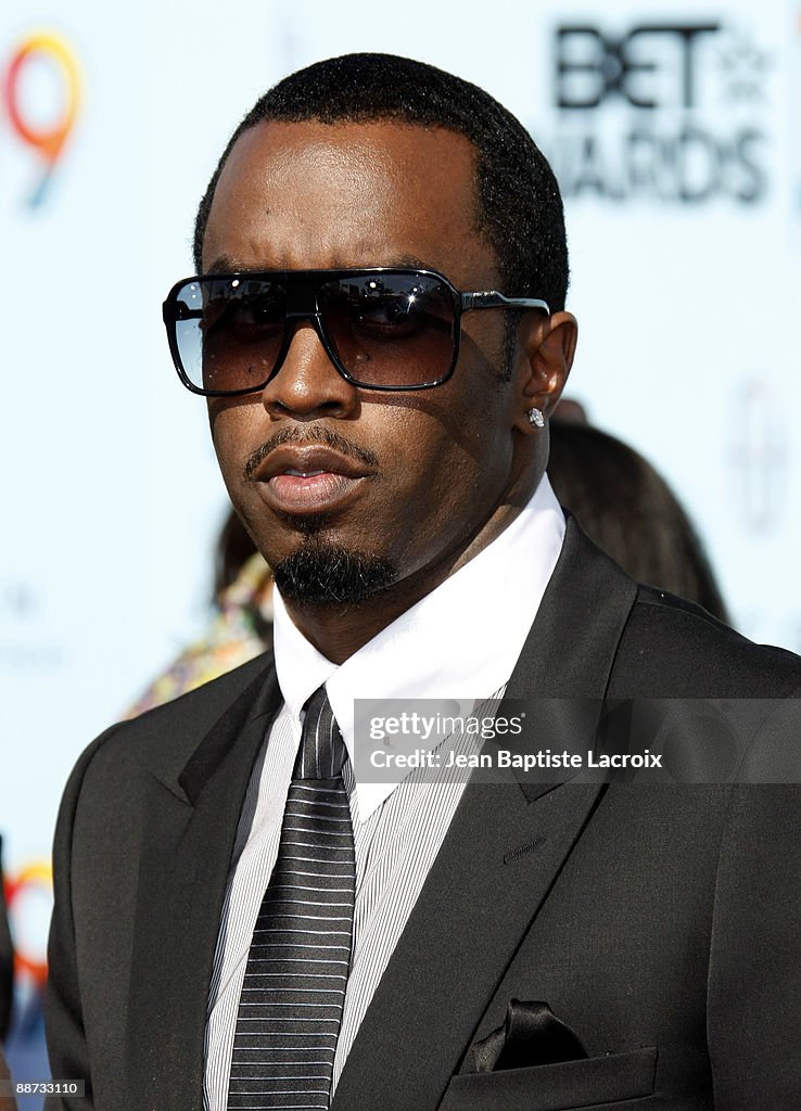2009 BET Awards - Arrivals