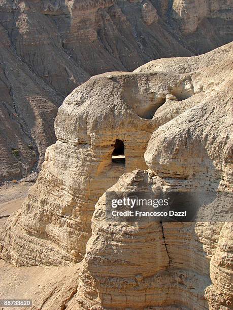 qumran - cave 4 - 死海古卷 個照片及圖片檔