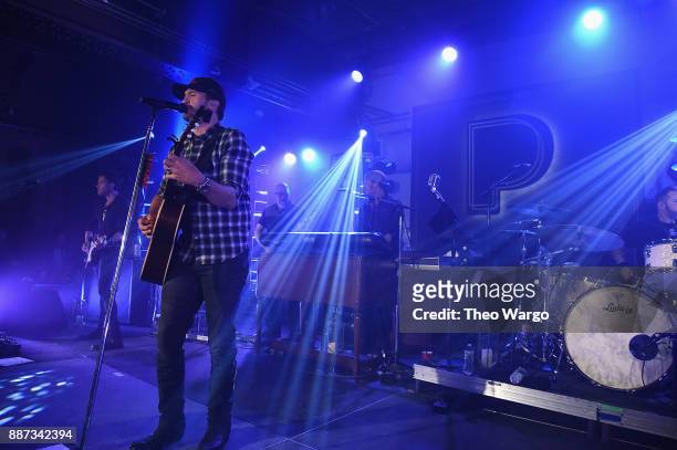 Luke Bryan performs at Pandora Up Close With Luke Bryan on December 6, 2017 in New York City.
