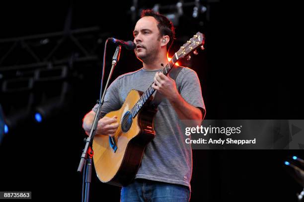 Dave Matthews performs on stage on the last day of Hard Rock Calling 2009 in Hyde Park on June 28, 2009 in London, England.