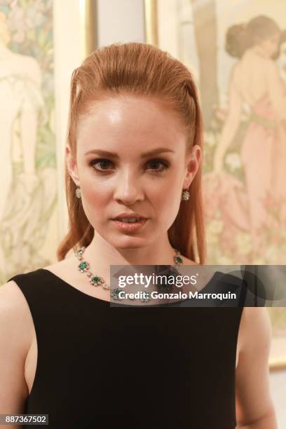 Model poses during the Macklowe Gallery Hosts 2018 Winter Antiques Show Kickoff Event at 445 Park Avenue on December 6, 2017 in New York City.