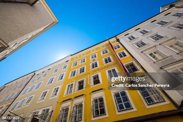 mozart's birthplace - birthplace foto e immagini stock