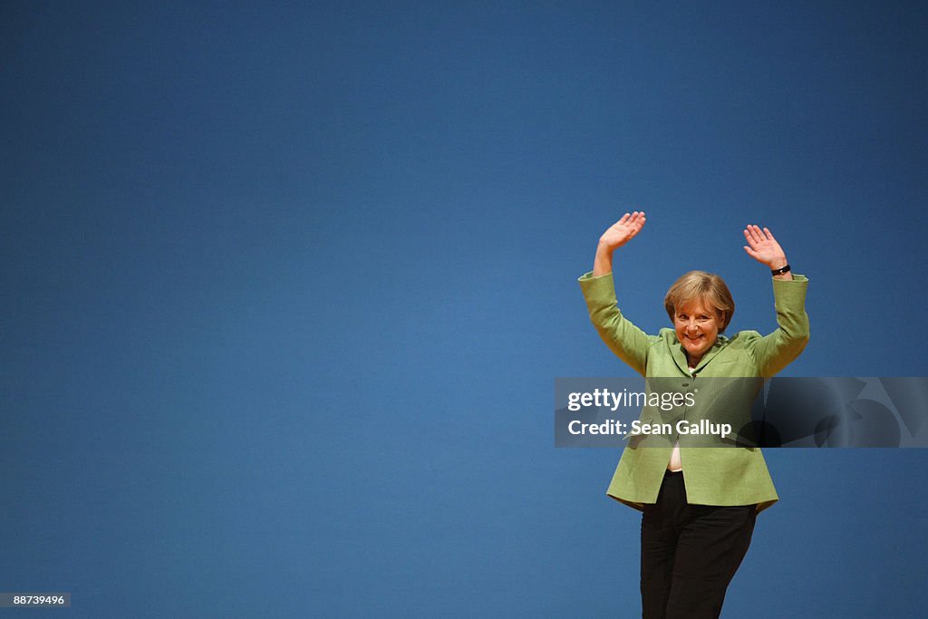 CDU/CSU Present Government Policy Program