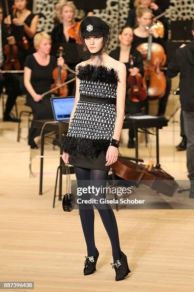 Chanel - Collection Metiers d'Art Paris Hamburg 2017/18 At The Elbphilharmonie - Show Chanel - Collection Metiers d'Art Paris Hamburg 2017/18 At The Elbphilharmonie - Show
