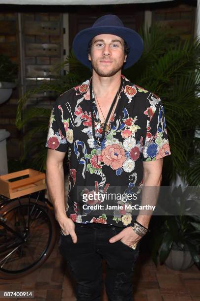 Gregory Siff attends the Artsy Projects Miami x Gucci: Special Thanks to Bombay Sapphire at The Bath Club on December 6, 2017 in Miami Beach, Florida.