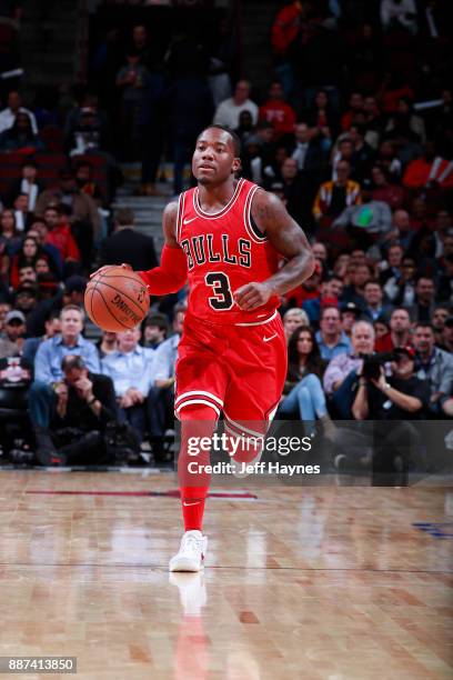 Kay Felder of the Chicago Bulls handles the ball against the Cleveland Cavaliers on December 4, 2017 at the United Center in Chicago, Illinois. NOTE...