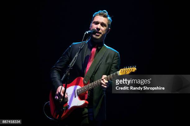 Isaac Hanson of the band Hanson performs on stage at The Wiltern on December 6, 2017 in Los Angeles, California.