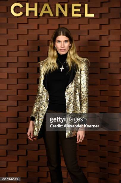 Veronica Heilbrunner arrives for the Chanel - Collection Metiers d'Art Paris Hamburg 2017/18 at The Elbphilharmonie on December 6, 2017 in Hamburg,...