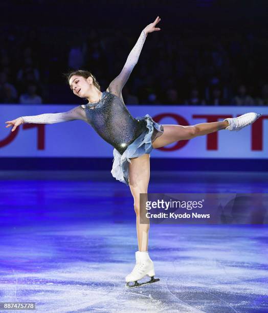 Evgenia Medvedeva of Russia performs in the NHK Trophy gala exhibition in Osaka on Nov. 12, 2017. ==Kyodo