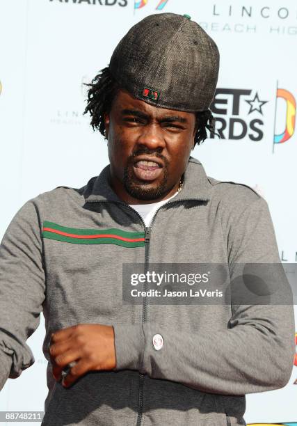 Rapper Wale attends the 2009 BET Awards at The Shrine Auditorium on June 28, 2009 in Los Angeles, California.