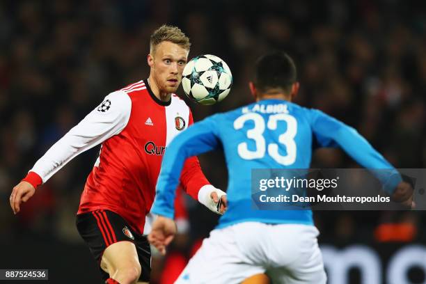 Nicolai Jorgensen of Feyenoord battles for the ball with Raul Albiol of Napoli during the UEFA Champions League group F match between Feyenoord and...