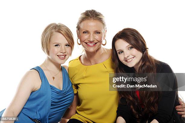 Cameron Diaz, Abigail Breslin and Sofia Vassilieva pose at a portrait session in Santa Monica, CA. Published image.