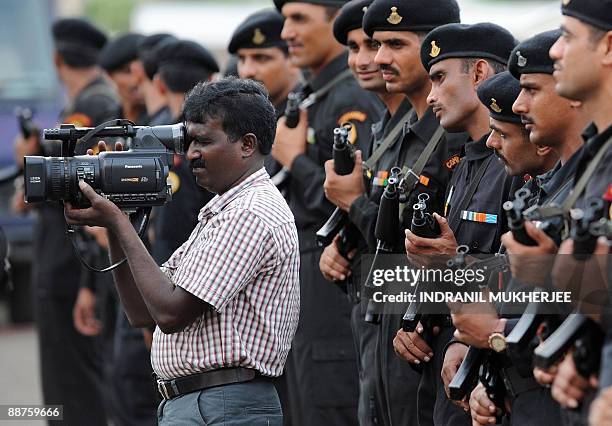 Comando Camera Man 142 Black Cat Commando Stock Photos, High-Res Pictures, and Images ...
