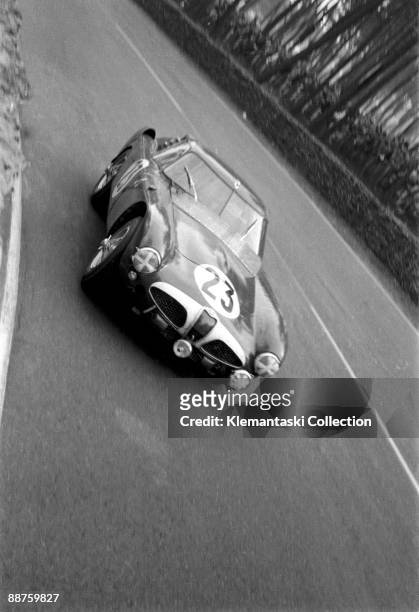 The 24 Hours of Le Mans; Le Mans, June 13-14, 1953. The Alfa 6C3000CM Disco Volante of Karl Kling/Fritz Riess in the Esses during the early hours of...
