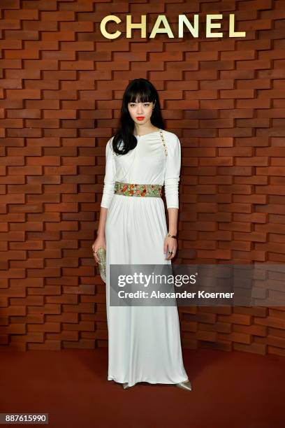 Nana Komatsu arrives for the Chanel - Collection Metiers d'Art Paris Hamburg 2017/18 at The Elbphilharmonie on December 6, 2017 in Hamburg, Germany.