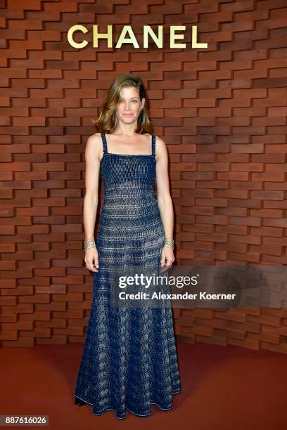 Marie Baeumer arrives for the Chanel - Collection Metiers d'Art Paris Hamburg 2017/18 at The Elbphilharmonie on December 6, 2017 in Hamburg, Germany.