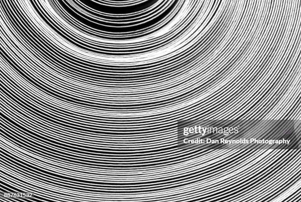 carpet roll as abstract - perspectiva de una cinta transportadora fotografías e imágenes de stock