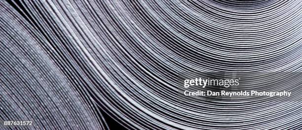 carpet roll as abstract - perspectiva de una cinta transportadora fotografías e imágenes de stock