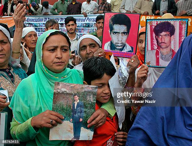 Akhtar Shell Akhtar Hussain Photos and Premium High Res Pictures - Getty Images
