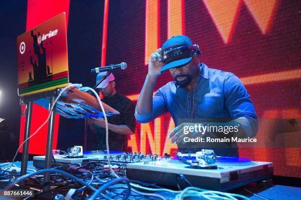 Inlist Inlist Photos and Premium High Res Pictures - Getty Images