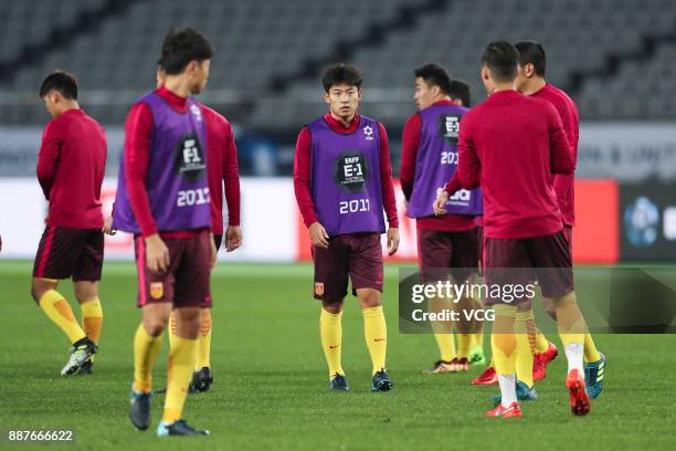 Players of China attend a training session ahead of the 2017 EAFF E-1 Football Championship Final round at Ajinomoto Stadium on December 7, 2017 in...