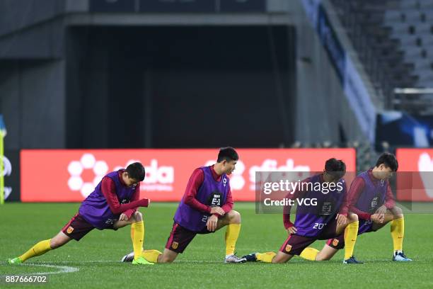 Players of China attend a training session ahead of the 2017 EAFF E-1 Football Championship Final round at Ajinomoto Stadium on December 7, 2017 in...