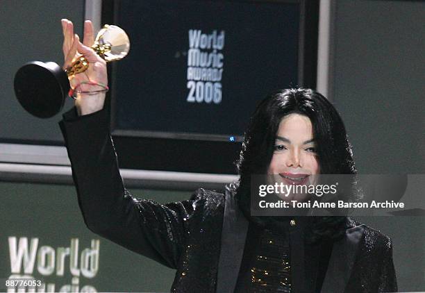 Michael Jackson, winner of the Diamond Award