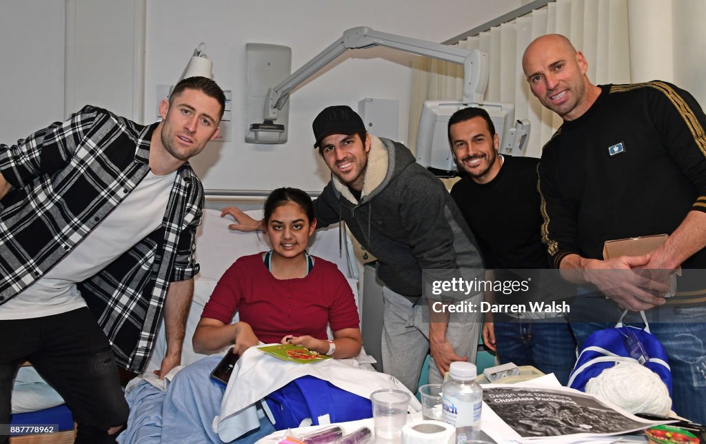 Chelsea FC players visit Westminster hospital