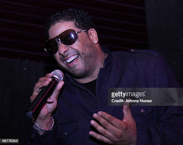 Al B. Sure performs at VIBE's VSessions LIVE! salute to Black Music Month at Joe's Pub on June 24, 2009 in New York City.