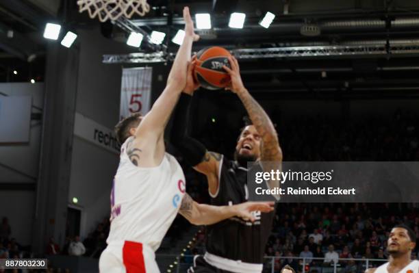 Daniel Hackett, #0 of Brose Bamberg in action during the 2017/2018 Turkish Airlines EuroLeague Regular Season Round 11 game between Brose Bamberg and...