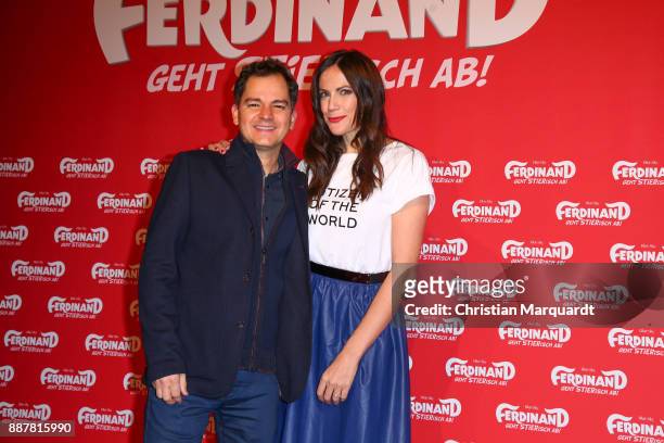 Brasilien director Carlos Saldanha and German Actress Bettina Zimmwermann attend the premiere of 'Ferdinand - Geht STIERisch ab!' at Zoo Palast on...