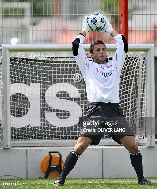 Michael Rensing Bayern 426 Munich Goalkeeper Michael Rensing Stock Photos, High-Res Pictures ...