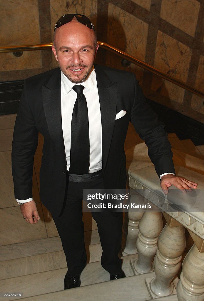 Images Alex Perry Alex Perry arrives for the AEIOU Alex Perry Charity Gala in the... News ...