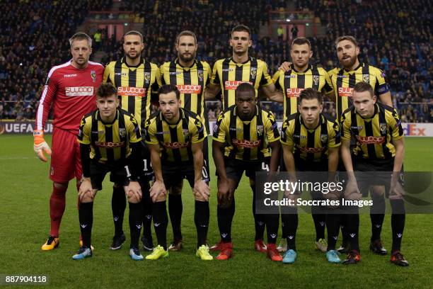 Teamphoto Vitesse back row Remko Pasveer of Vitesse, Luc Castaignos of Vitesse, Tim Matavz of Vitesse, Matt Miazga of Vitesse, Thomas Oude Kotte of...