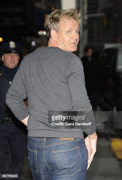 Celebrity chef Gordon Ramsay visits "Late Show with David Letterman" at the Ed Sullivan Theater on May 4, 2009 in New York City.