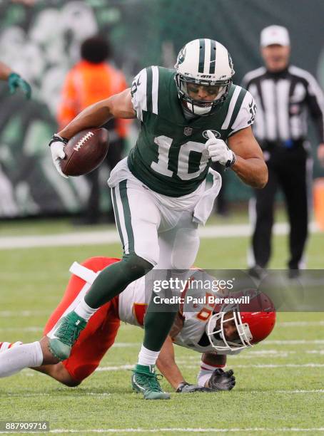 Jermaine Kearse of the New York Jets breaks away from defender Steven Nelson of the Kansas City Chiefs after catching a short pass and then running...