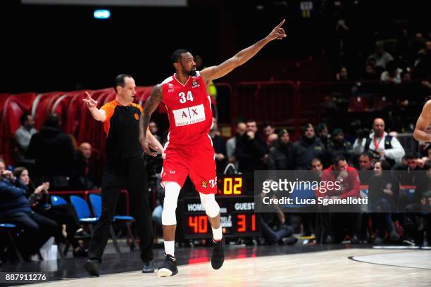Cory Jefferson, #34 of AX Armani Exchange Olimpia Milan competes with during the 2017/2018 Turkish Airlines EuroLeague Regular Season Round 11 game...