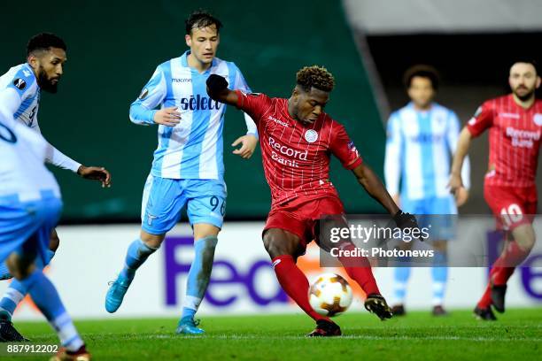 Aaron Leya Iseka forward of SV Zulte Waregem scores 3-1 during the UEFA Europa League group K stage match between SV Zulte Waregem and SS Lazio Roma...