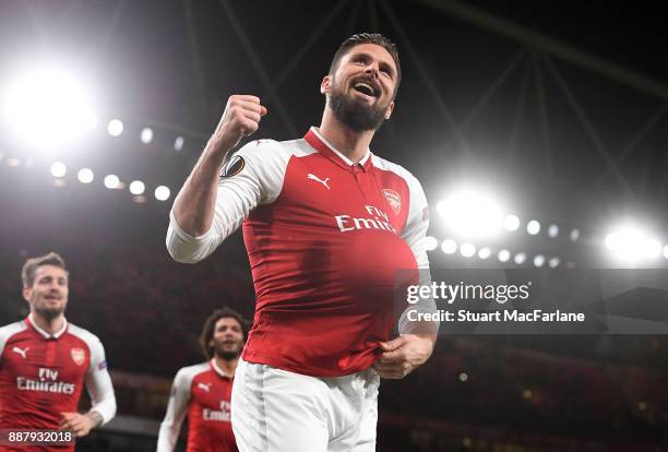 Olivier Giroud celebrates scoring the 5th Arsenal goal during the UEFA Europa League group H match between Arsenal FC and BATE Borisov at Emirates...