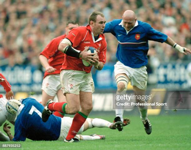 Scott Quinnell of Wales in action against France during the Six Nations Rugby Union Championship match at the Stade de France in St Denis, Paris, on...