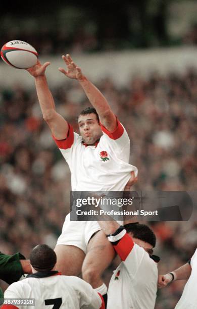 Martin Bayfield of the England rugby union team in action, circa 1995.