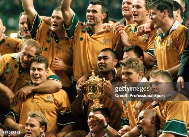 Australia celebrate their 35-12 win against France in the rugby union World Cup final match at the Millennium Stadium in Cardiff on 6th November 1999.