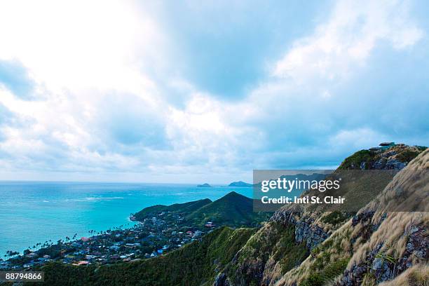 hills above lanikai beach, kailua, oahu, hi, usa - kailua beach stock pictures, royalty-free photos & images