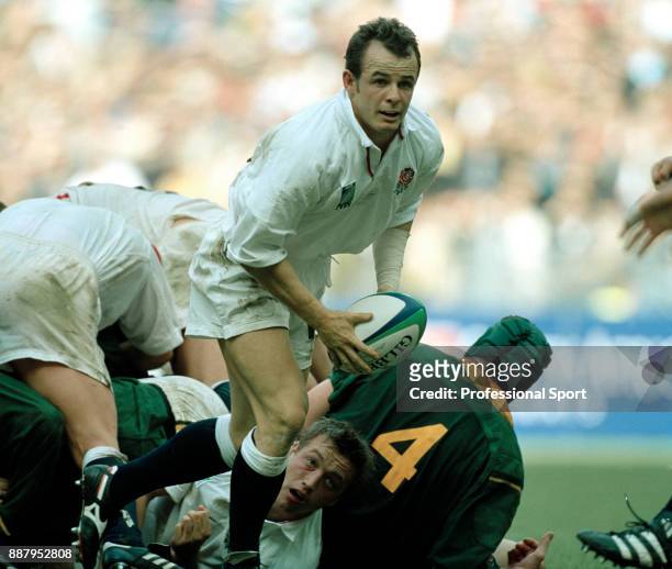 Austin Healey of England in action against South Africa during their rugby union World Cup quarter-final match at the Stade de France in Paris on...