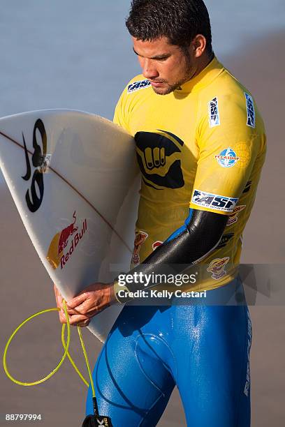 Michel Bourez of Tahiti leaves the event with an equal 17th after loosing to defending champion Bede Durbdige of Australia during Round 3 of the Hang...